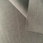 TCR9/MOOSO REC Kierrätettävä TC 65/35 -polyesterikangas luomupuuvillalla ja ripstop-kuidulla, 5 mm * 5 mm, 220 g/m²